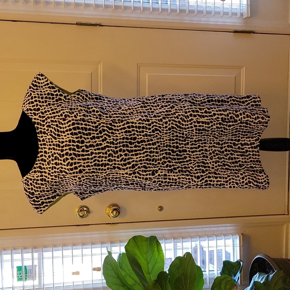Signature Robbie Bee navy white animal print textured cap sleeve dress 16 EUC… - Picture 1 of 8
